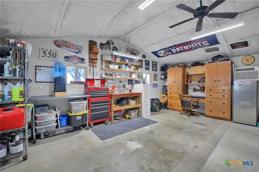 Image 37 of property listing at 550 C Bud Stockton Loop, Jarrell, TX 76537