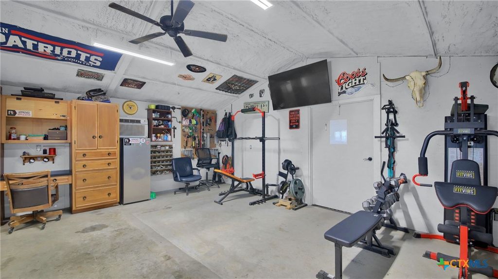 Image 38 of property listing at 550 C Bud Stockton Loop, Jarrell, TX 76537