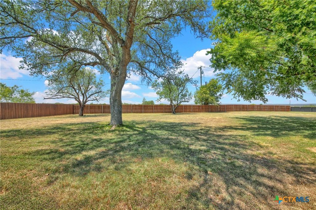 Image 40 of property listing at 550 C Bud Stockton Loop, Jarrell, TX 76537