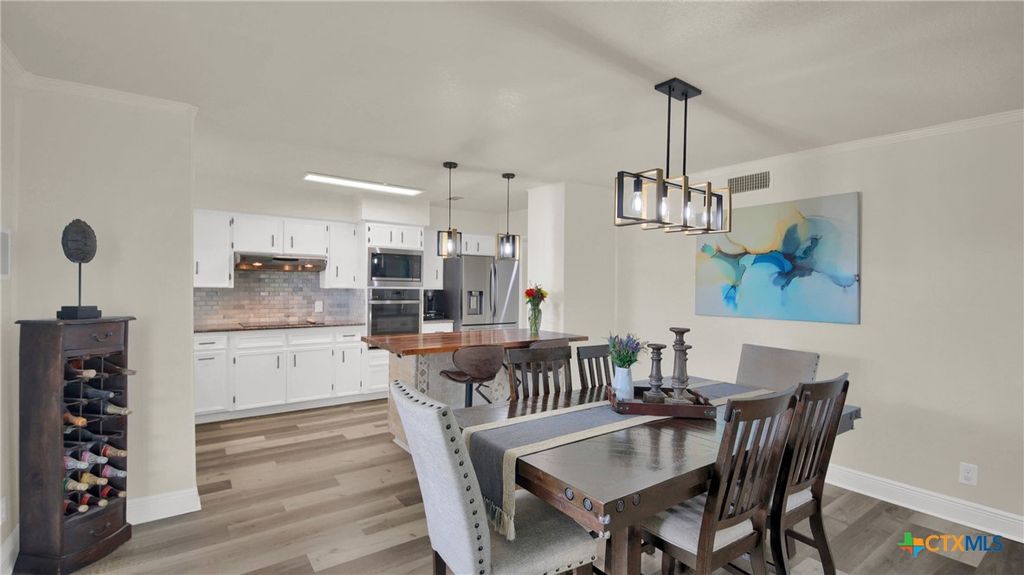 Image 9 of property listing at 550 C Bud Stockton Loop, Jarrell, TX 76537