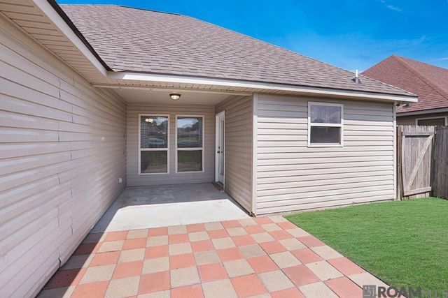 11556 Mary Lee Dr, Denham Springs, LA 70726