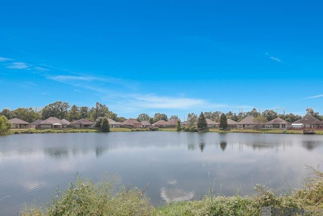 11556 Mary Lee Dr, Denham Springs, LA 70726
