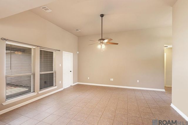 11556 Mary Lee Dr, Denham Springs, LA 70726