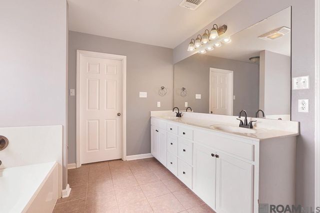 11556 Mary Lee Dr, Denham Springs, LA 70726