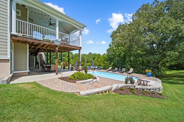 5565 Keller Rd, Cookeville, TN 38506