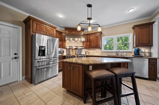 5565 Keller Rd, Cookeville, TN 38506