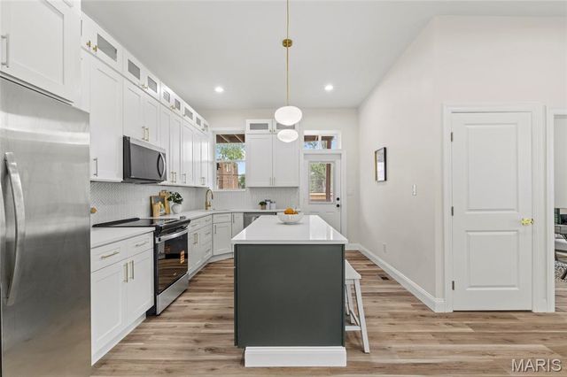 2826 Iowa Avenue, St Louis, MO 63118