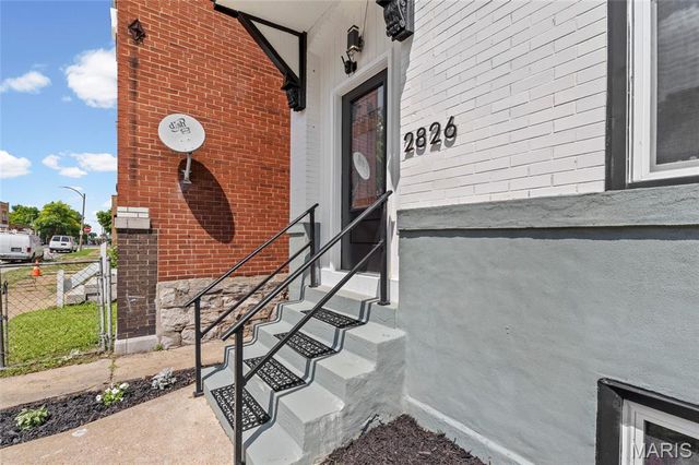 2826 Iowa Avenue, St Louis, MO 63118
