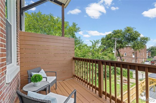2826 Iowa Avenue, St Louis, MO 63118