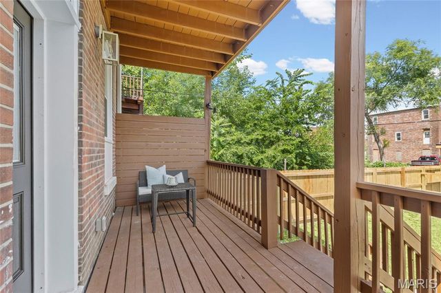 2826 Iowa Avenue, St Louis, MO 63118