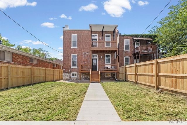 2826 Iowa Avenue, St Louis, MO 63118