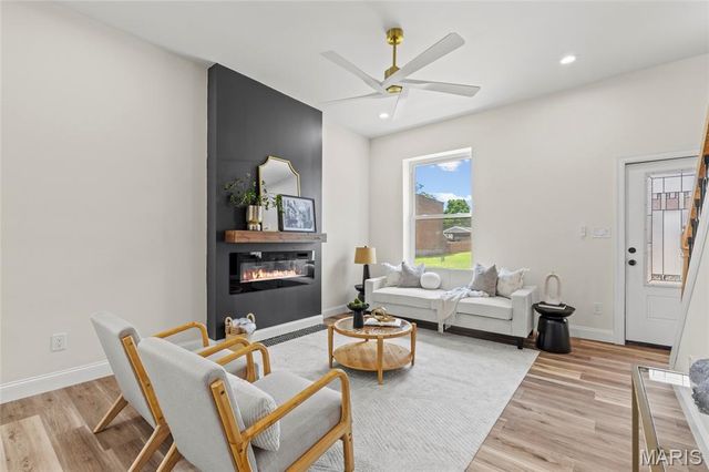 2826 Iowa Avenue, St Louis, MO 63118
