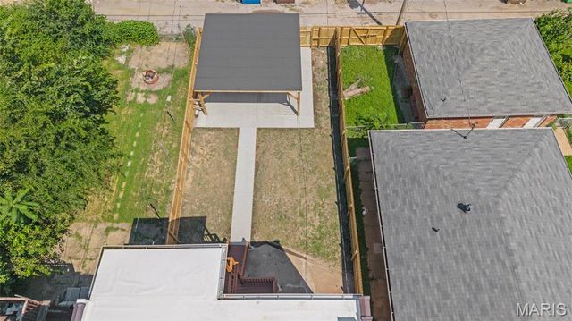 2826 Iowa Avenue, St Louis, MO 63118