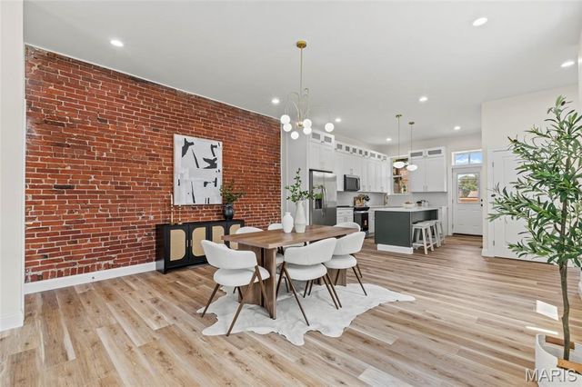 2826 Iowa Avenue, St Louis, MO 63118