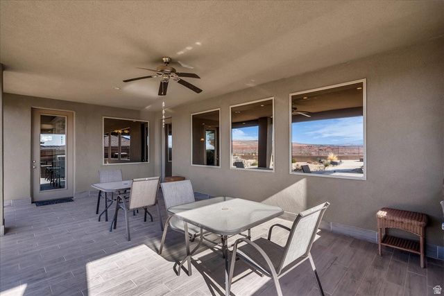 811 N CROWN KING AVE, Washington, UT 84780