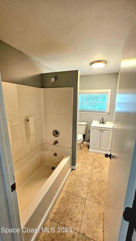 802 Forrest Avenue B, Cocoa, FL 32922