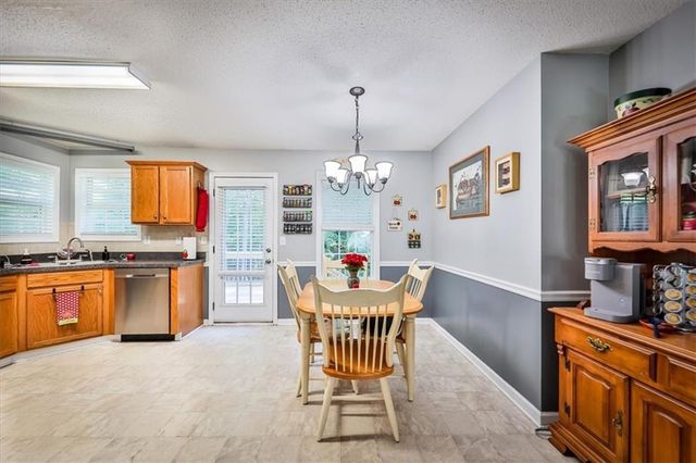 401 Winding Valley Drive, Rockmart, GA 30153