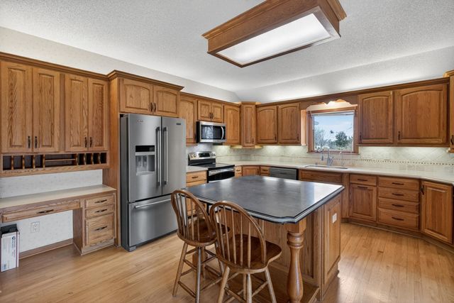 9969 N Meridian Ave, Valley Center, KS 67147