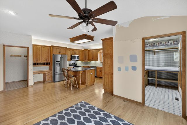 9969 N Meridian Ave, Valley Center, KS 67147