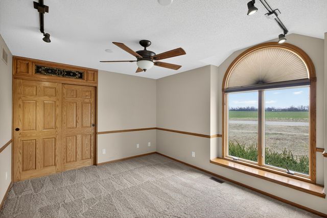 9969 N Meridian Ave, Valley Center, KS 67147