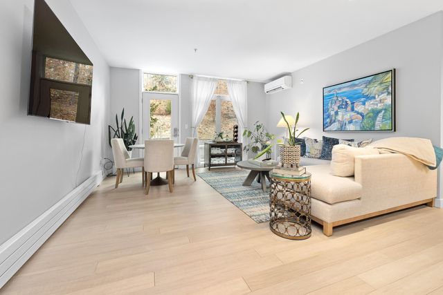 20 Morgan Dr Unit 24, Lebanon, NH 03766