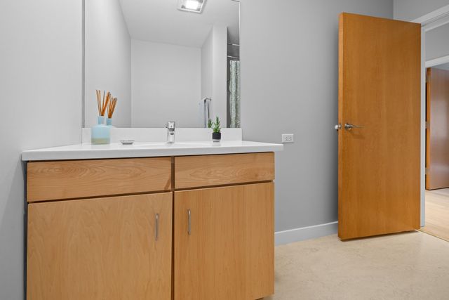 20 Morgan Dr Unit 24, Lebanon, NH 03766