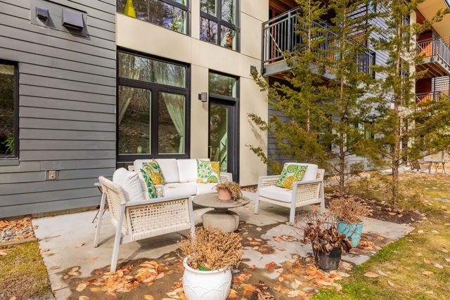 20 Morgan Dr Unit 24, Lebanon, NH 03766