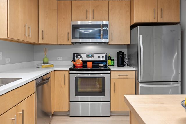 20 Morgan Dr Unit 24, Lebanon, NH 03766