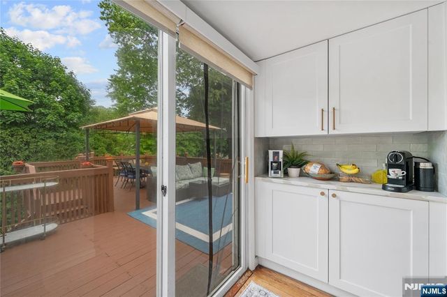 15 Valley Road, Nutley, NJ 07110