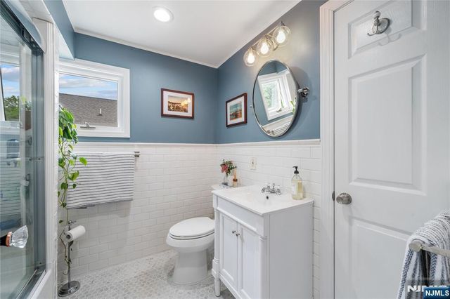 15 Valley Road, Nutley, NJ 07110