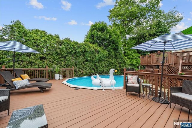15 Valley Road, Nutley, NJ 07110