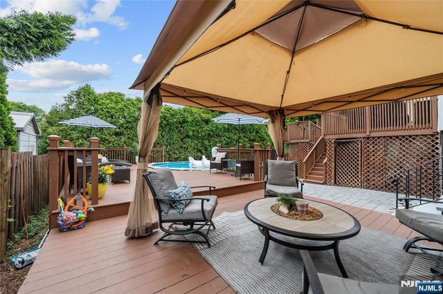 15 Valley Road, Nutley, NJ 07110