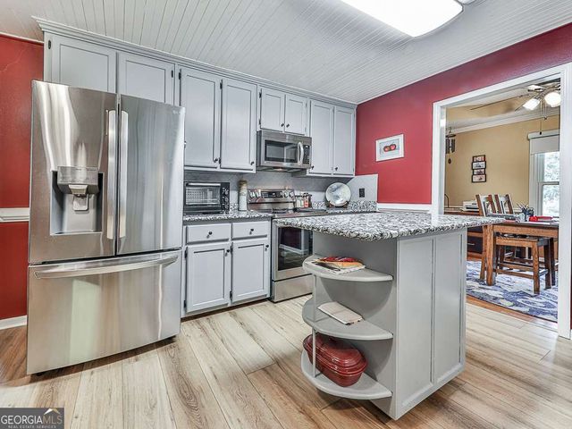 10 Southwood Drive NW, Adairsville, GA 30103
