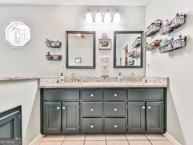 10 Southwood Drive NW, Adairsville, GA 30103