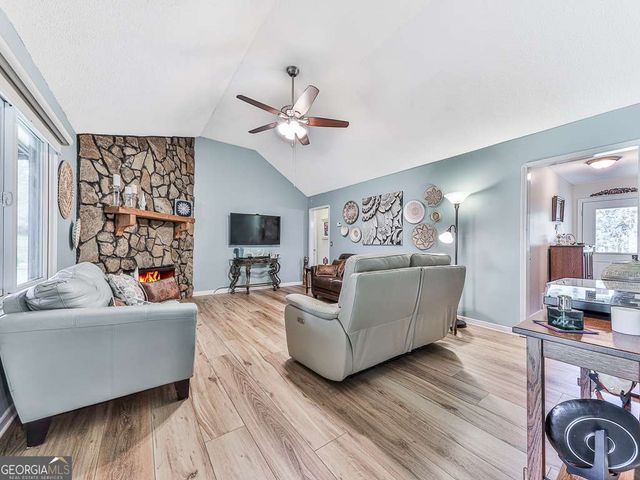 10 Southwood Drive NW, Adairsville, GA 30103