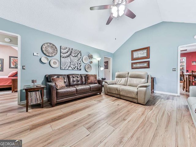 10 Southwood Drive NW, Adairsville, GA 30103