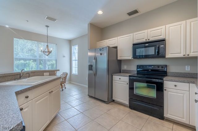 7844 Clemson ST 5-102, Naples, FL 34104