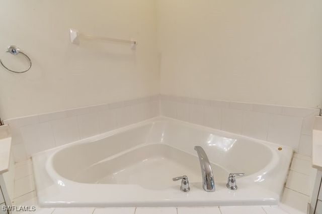 7844 Clemson ST 5-102, Naples, FL 34104