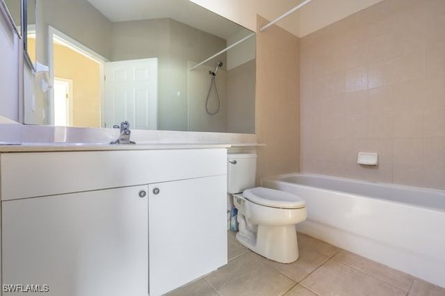 7844 Clemson ST 5-102, Naples, FL 34104