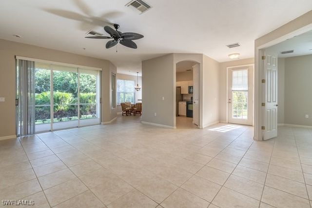 7844 Clemson ST 5-102, Naples, FL 34104