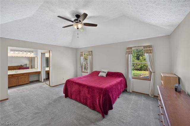 8307 Old Post Road, Olmsted Falls, OH 44138
