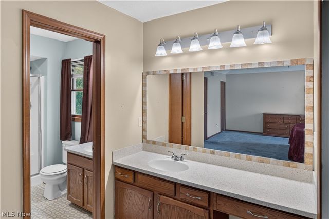 8307 Old Post Road, Olmsted Falls, OH 44138