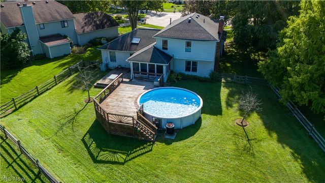 8307 Old Post Road, Olmsted Falls, OH 44138