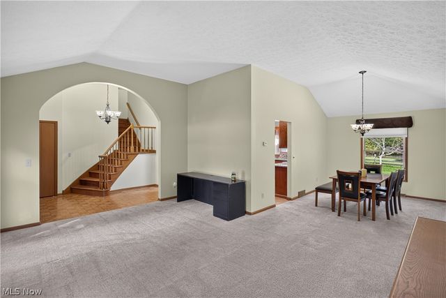8307 Old Post Road, Olmsted Falls, OH 44138