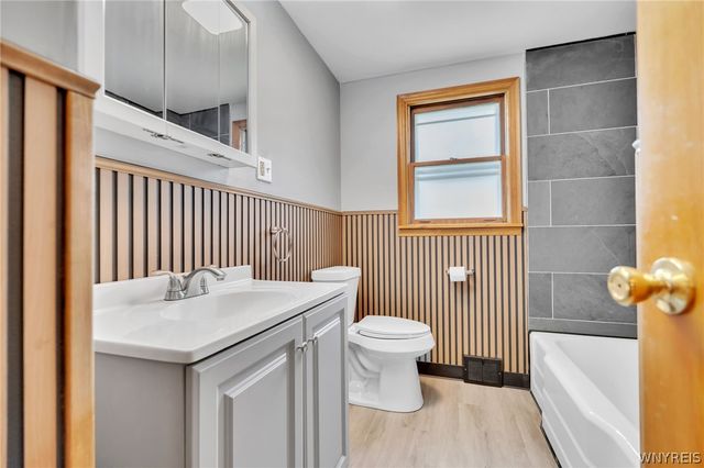 306 Lake Avenue, Lancaster, NY 14086