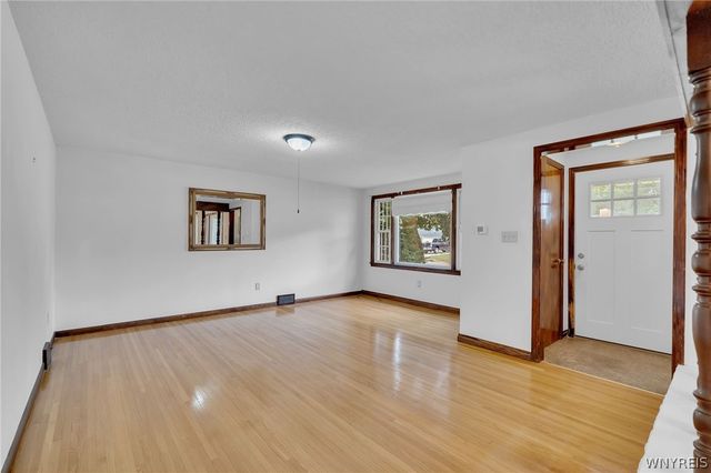 306 Lake Avenue, Lancaster, NY 14086