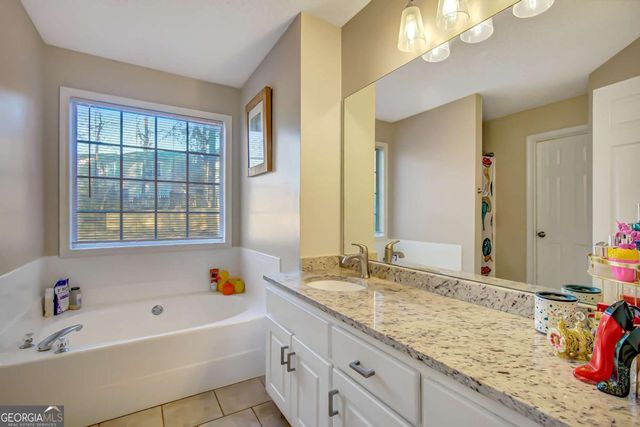 4013 E Point Court, Mcdonough, GA 30253