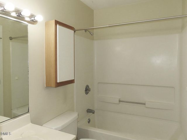 400 Summerwalk Circle, Chapel Hill, NC 27517