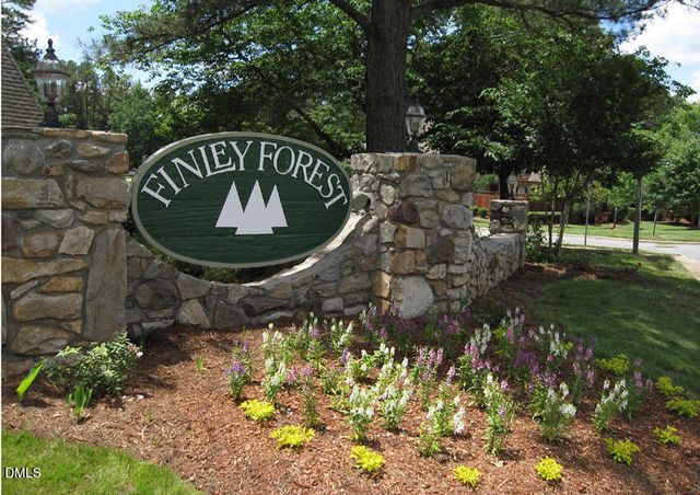 400 Summerwalk Circle, Chapel Hill, NC 27517