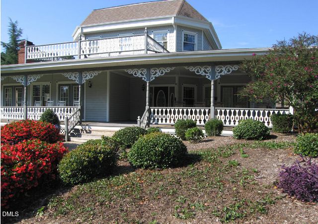400 Summerwalk Circle, Chapel Hill, NC 27517